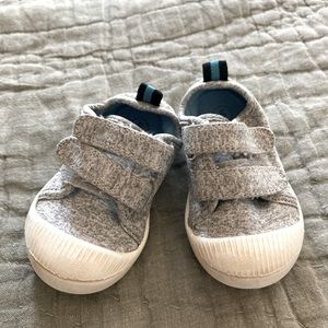 Cat and Jack Velcro sneakers size 5